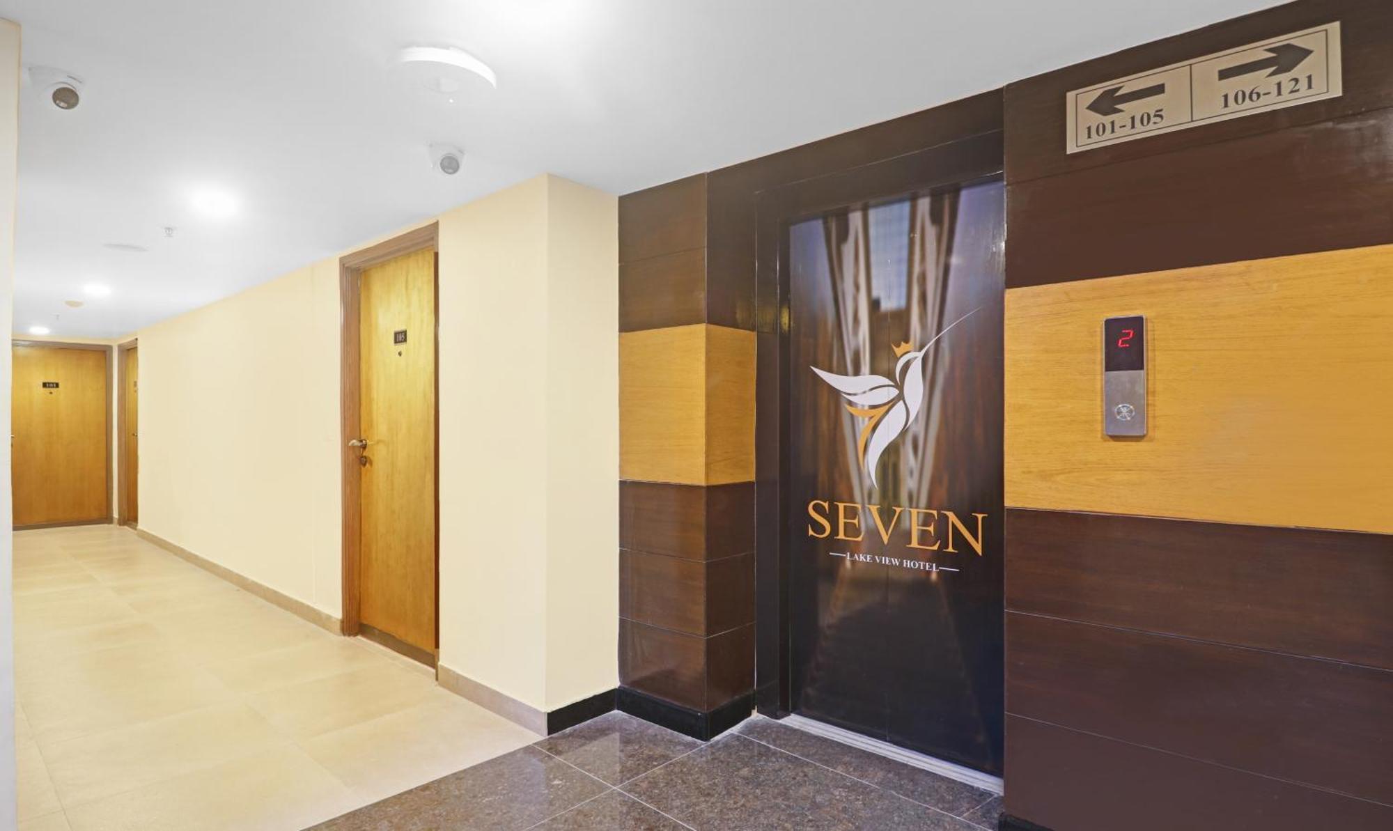 Treebo Premium Seven Lake View ハイデラバード エクステリア 写真